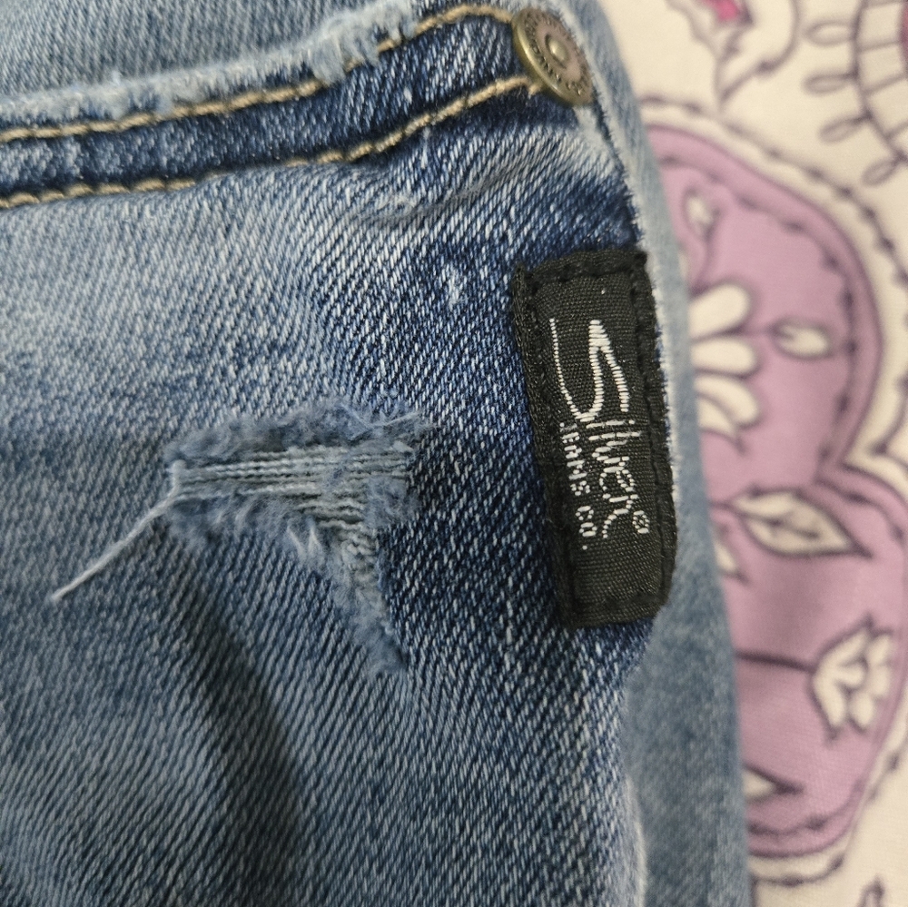 W29 L4 Silver Jeans Co. NWT  Women's Shorts. Suki Short Curvy Fit Mid Rise. - Picture 5 of 14